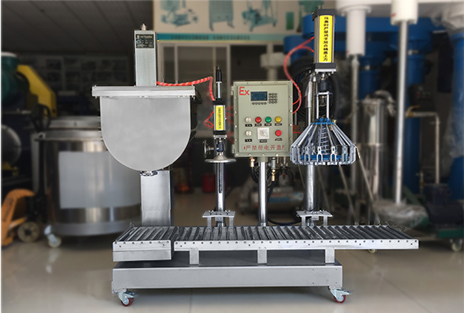 壓蓋機專門針對頻繁更換包裝規格的需要而設計，具有雙壓蓋功能