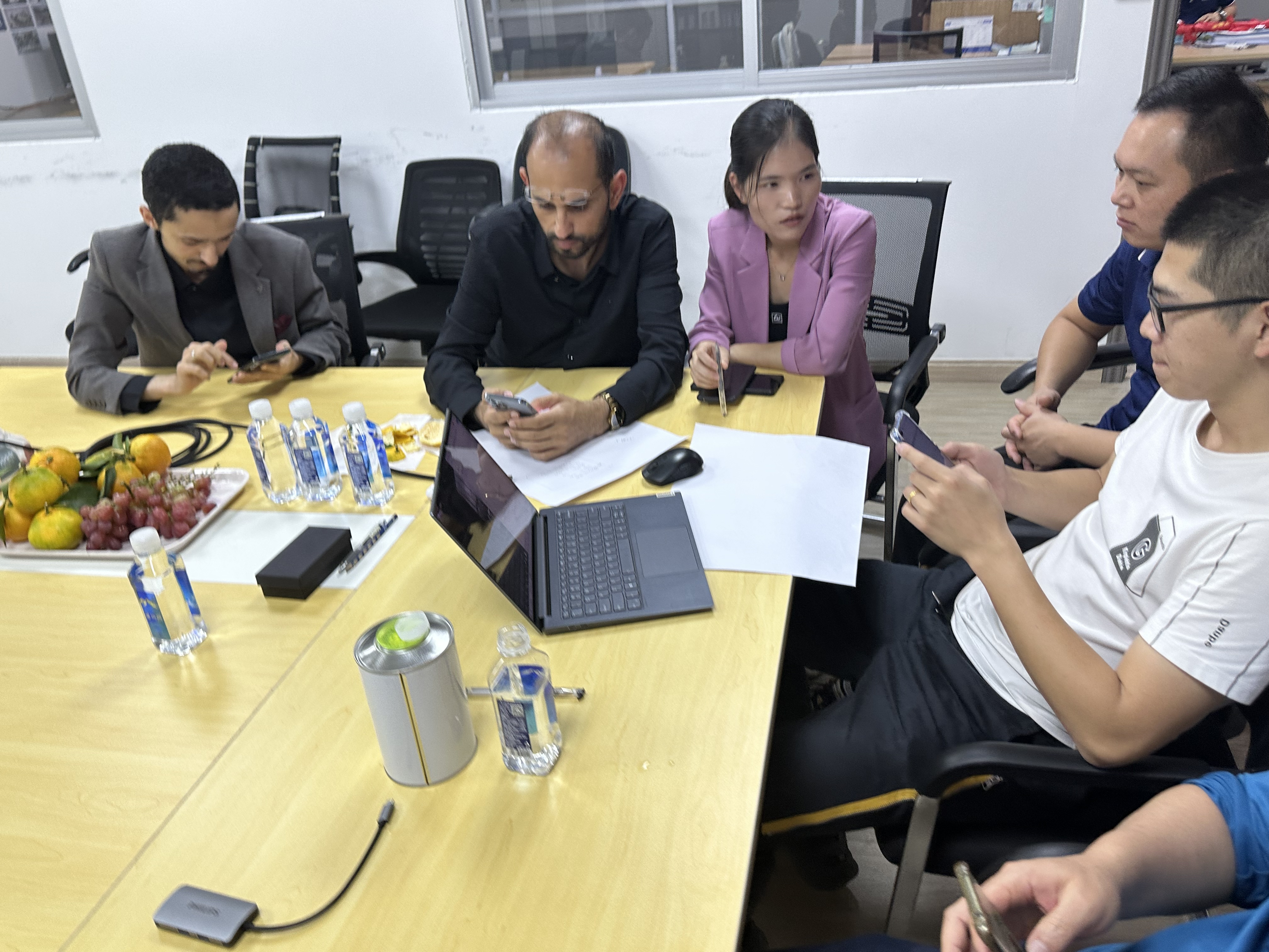 發往 迪拜 阿聯酋 化工反應釜攪拌釜 及配套設備采購(圖2)