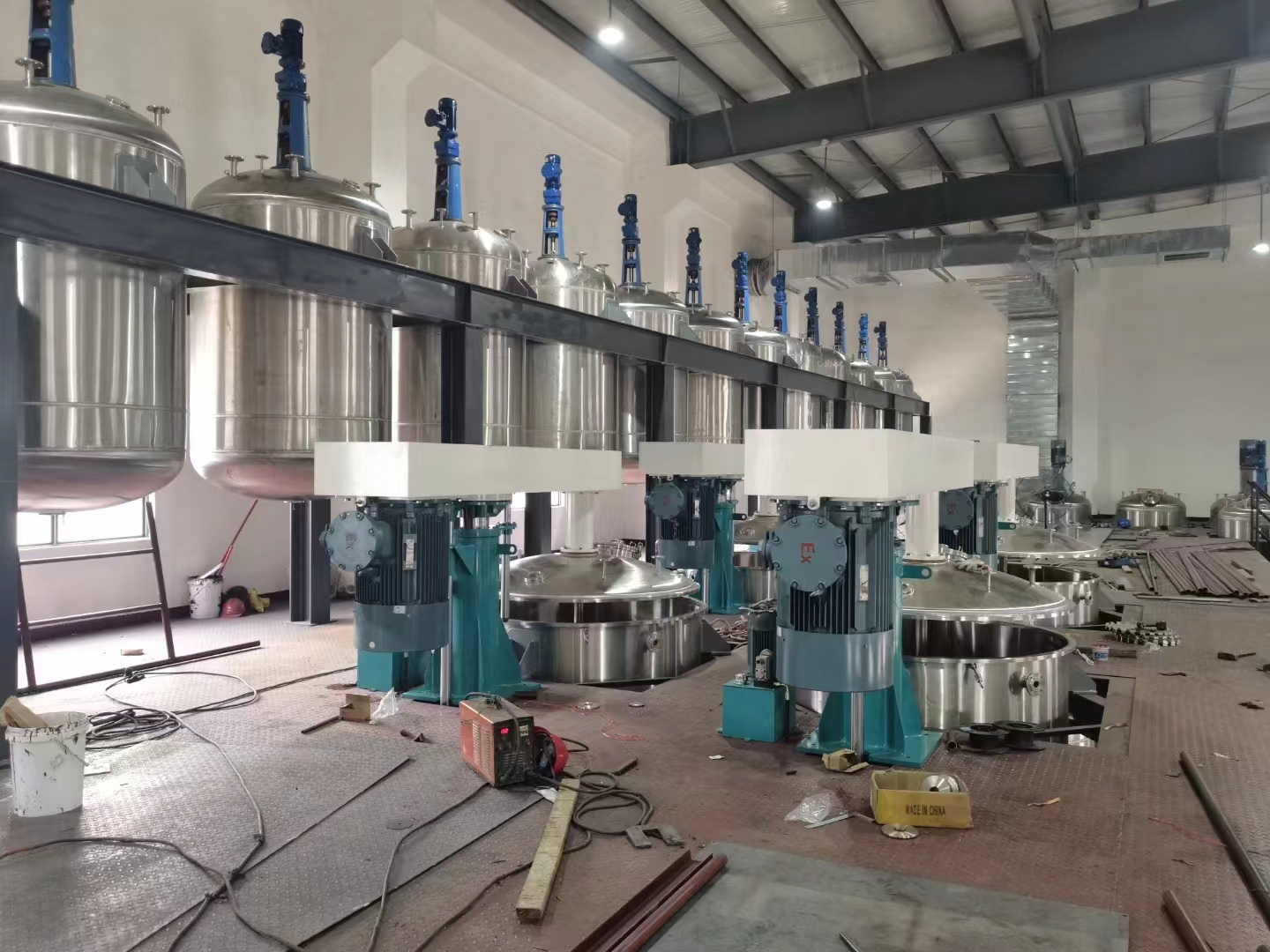 廣東肇慶 歌麗斯化學(xué) 環(huán)氧防腐漆生產(chǎn)平臺(tái) 工程案例(圖2)