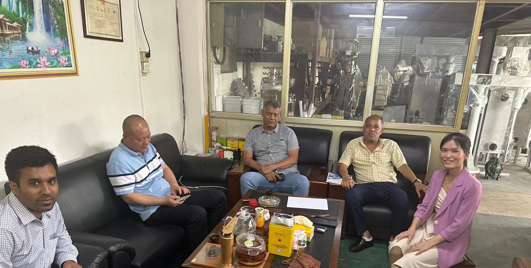 沙特阿拉伯十大著名之一 化工廠粘合劑廠商 采購分散機(jī)50臺(圖1)