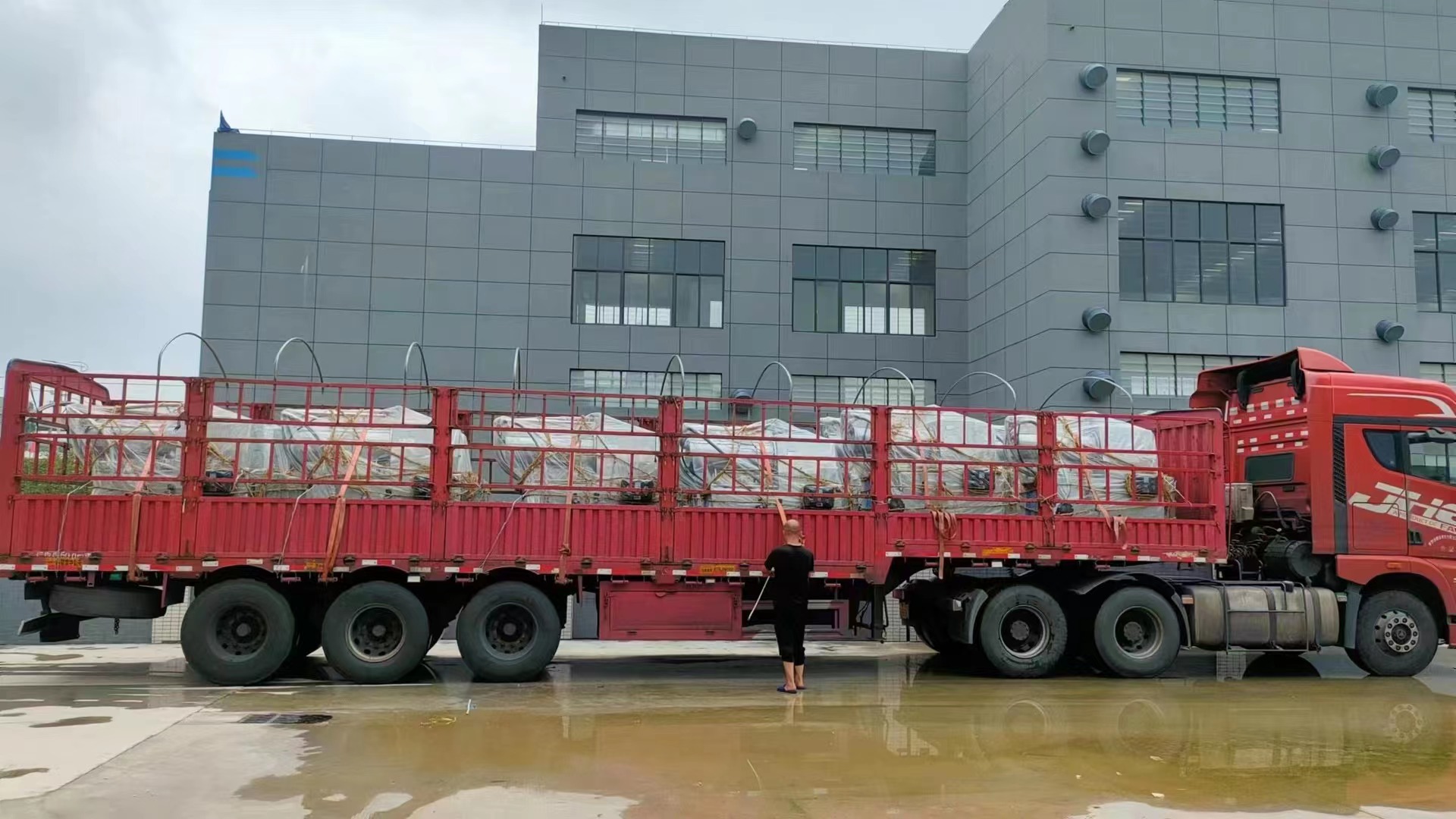 來自南非 100臺(tái)高速分散機(jī)訂單及臥式砂磨機(jī) 案例分享(圖4)